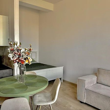 شقة Loft Przy Placu Niepodleglosci يلينيا غورا المظهر الخارجي الصورة